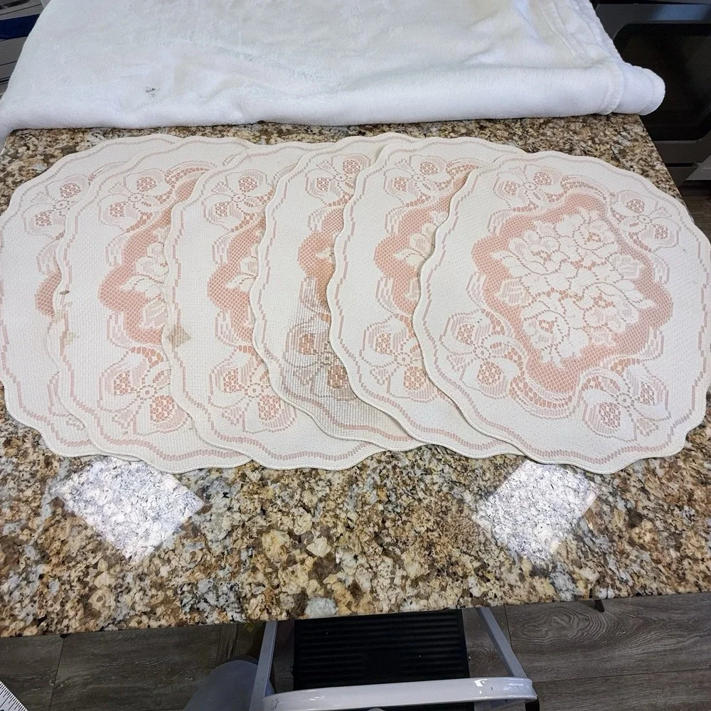 Vintage Lace Placemats Set of 6 Ivory Floral Scalloped Table Linens Cottage